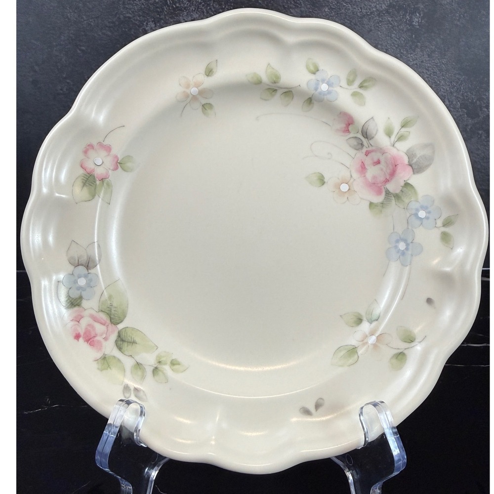 Vintage Pfaltzgraff Tea Rose Pattern 7" Salad Plate 1985 Embossed Back Stamp EUC